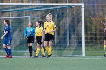 Bild 264 - F SSC Hagen Ahrensburg - SV Frisia 03 Risum-Lindholm : Ergebnis: 2:0
